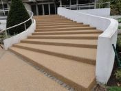 Kamienny dywan na balkony, tarasy, schody