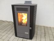 Włoski piecyk na pellet IULIA NEXT 7,8 kW  super cichy!