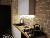 Kamień rustykalny do wewnątrz kuchni pokoju jadalni stołówki