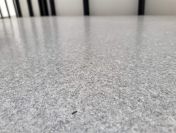 Posadzki żywiczne na balkony, tarasy, schody - IMITACJA GRANITU TROKEN STONE