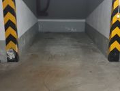 Wynajmę Miejsce parkingowe / garaż w hali garażowej - Poznań ul Lwa