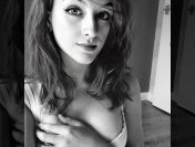 Mieszkam sama, nikt nam nie przeszkodzi