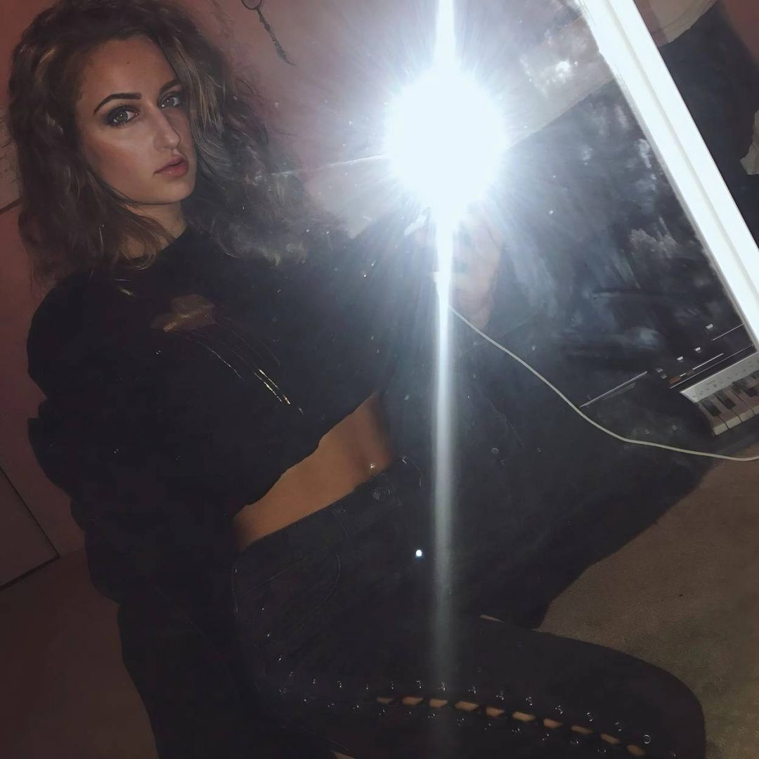 Szukam kogoś do miłego spędzenia czasu  - Zdjęcie 1